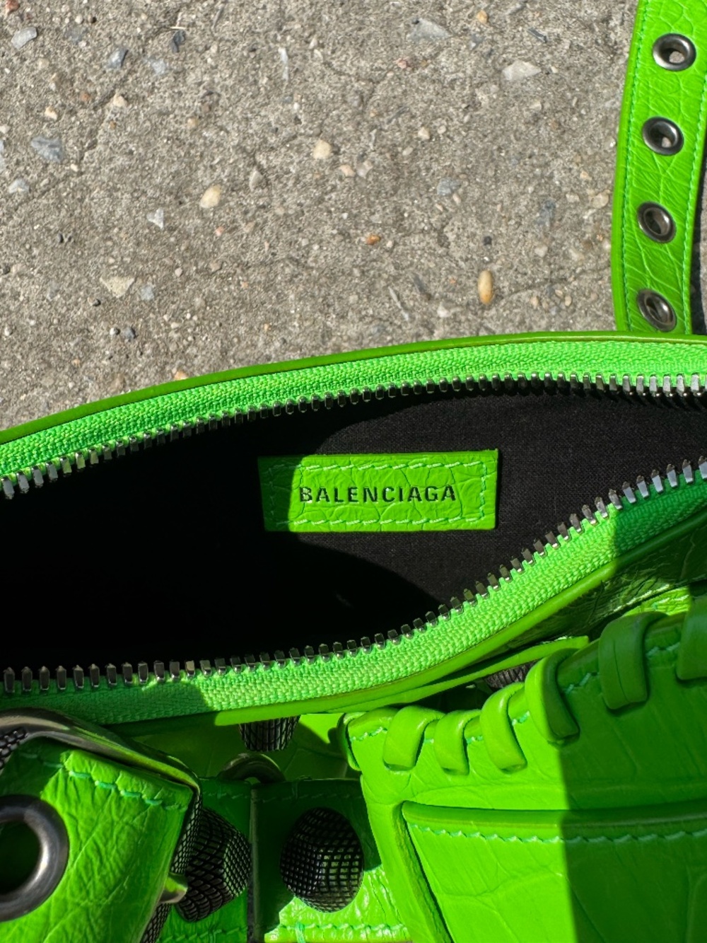 BALENCIAGA LE CAGOLE BAG XS - Picture 9 of 11